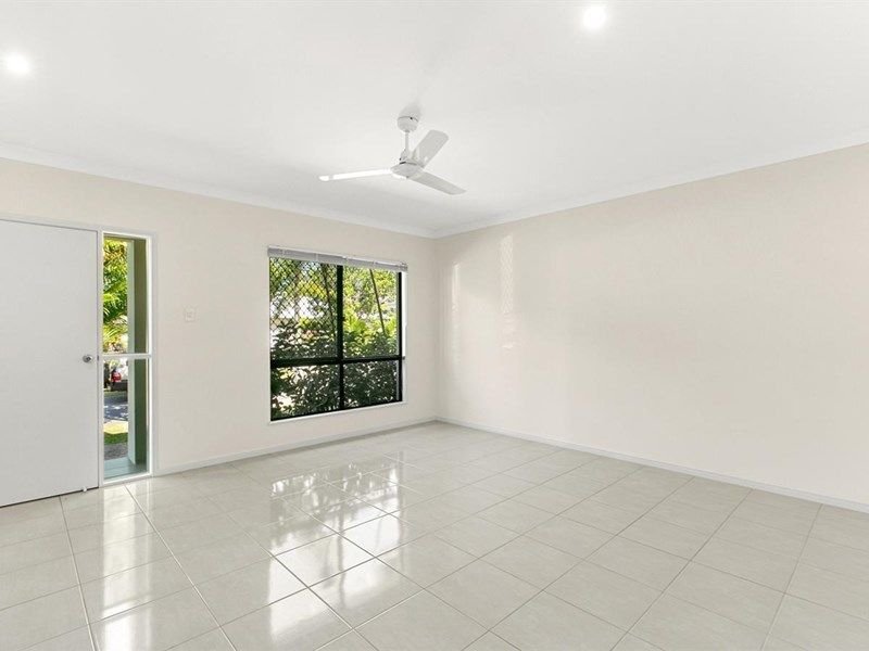 Photo - 11 Tyenna Close, Bentley Park QLD 4869 - Image 2