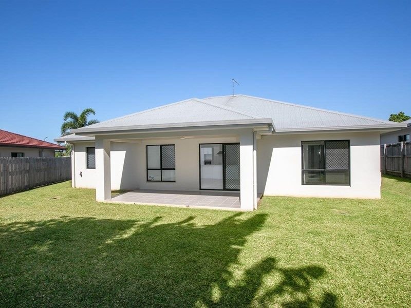 Photo - 11 Tyenna Close, Bentley Park QLD 4869 - Image 7