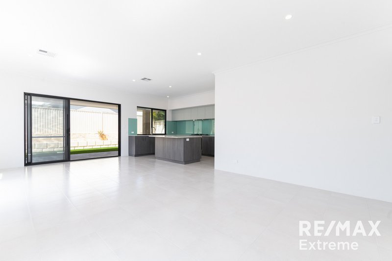 Photo - 11 Tyringa Crescent, Burns Beach WA 6028 - Image 7