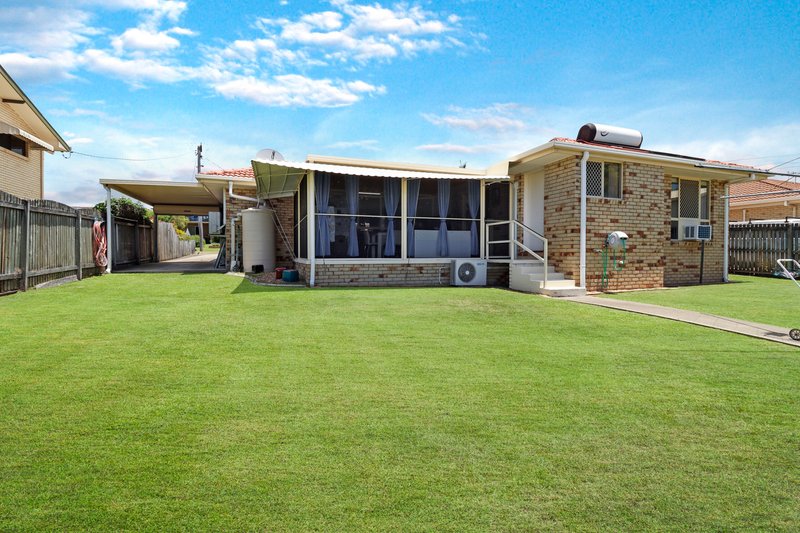 Photo - 11 Ungowa Avenue, Pialba QLD 4655 - Image 14