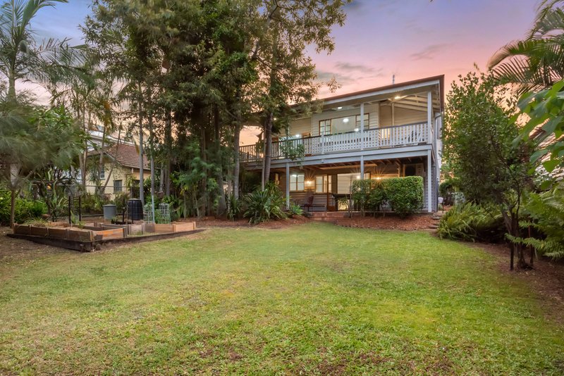 Photo - 11 Uralla Street, Ashgrove QLD 4060 - Image 18