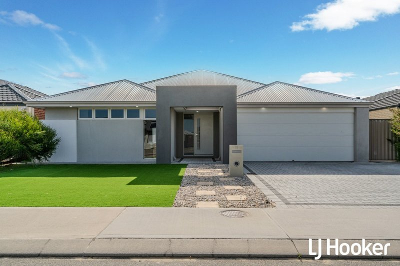 11 Varazze Way, Piara Waters WA 6112