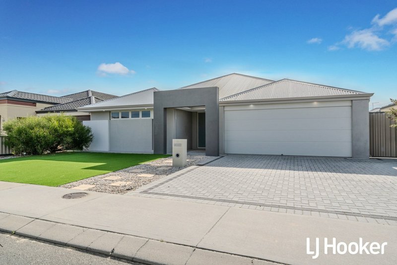 Photo - 11 Varazze Way, Piara Waters WA 6112 - Image 2