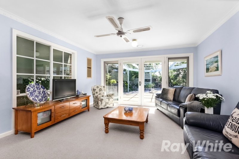 Photo - 11 Venice Street, Box Hill South VIC 3128 - Image 3