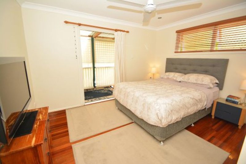 Photo - 11 Verbena Street, Mount Gravatt QLD 4122 - Image 4