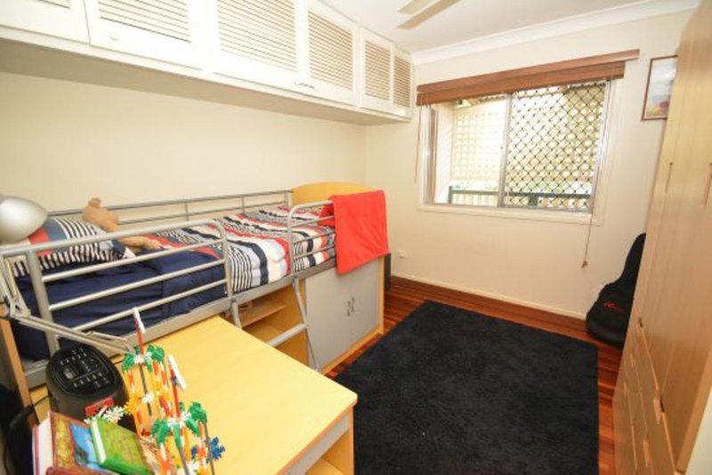 Photo - 11 Verbena Street, Mount Gravatt QLD 4122 - Image 6