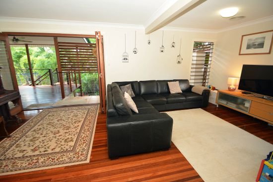 Photo - 11 Verbena Street, Mount Gravatt QLD 4122 - Image 2