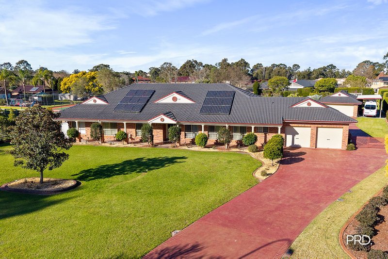 Photo - 11 Verdelho Way, Orchard Hills NSW 2748 - Image 1