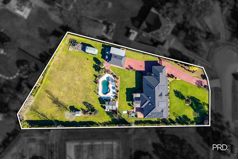 Photo - 11 Verdelho Way, Orchard Hills NSW 2748 - Image 2