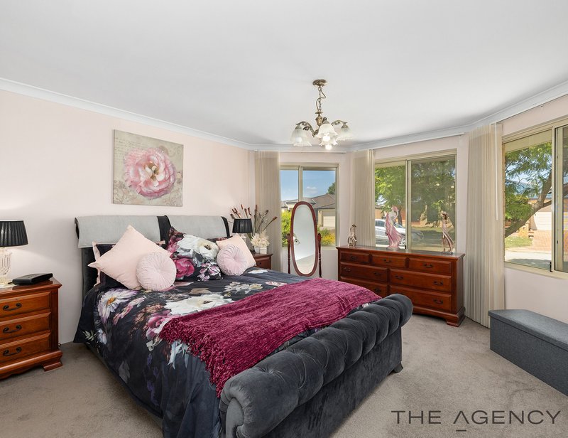 Photo - 11 Vere Parkway, Canning Vale WA 6155 - Image 5