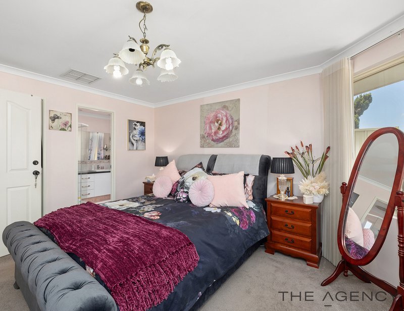 Photo - 11 Vere Parkway, Canning Vale WA 6155 - Image 6