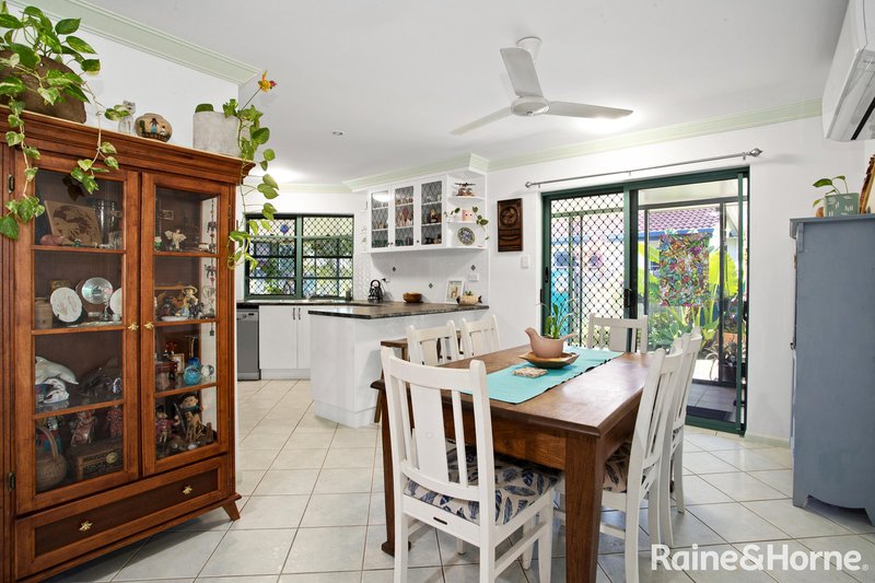 Photo - 11 Victor Avenue, Glenella QLD 4740 - Image 3