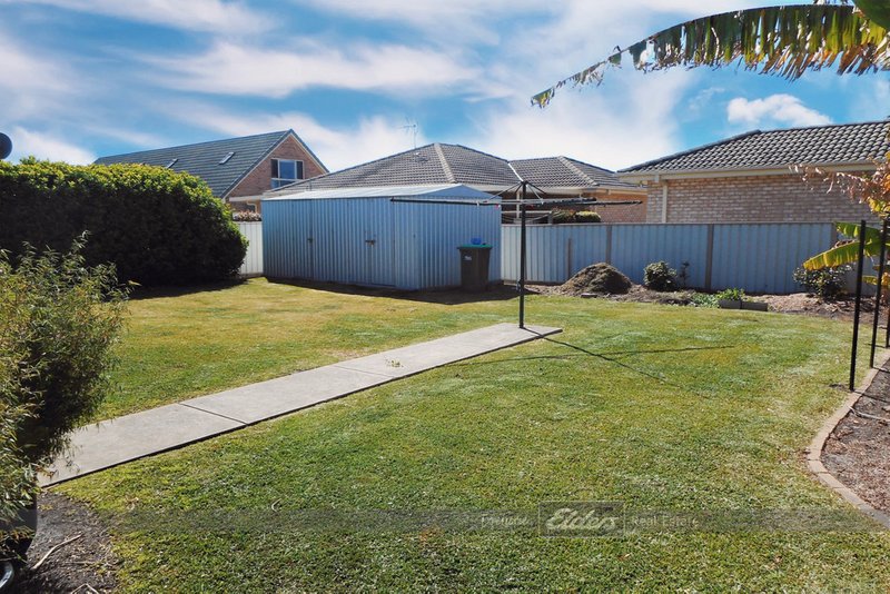 Photo - 11 Victoria Place, Forster NSW 2428 - Image 5