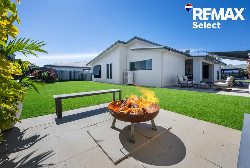 Photo - 11 Vidar Crescent, Ooralea QLD 4740 - Image 2