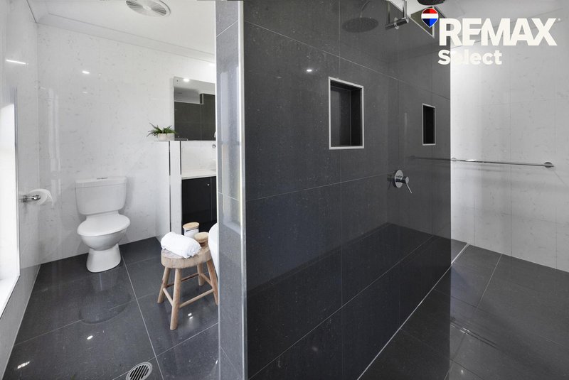 Photo - 11 Vidar Crescent, Ooralea QLD 4740 - Image 17
