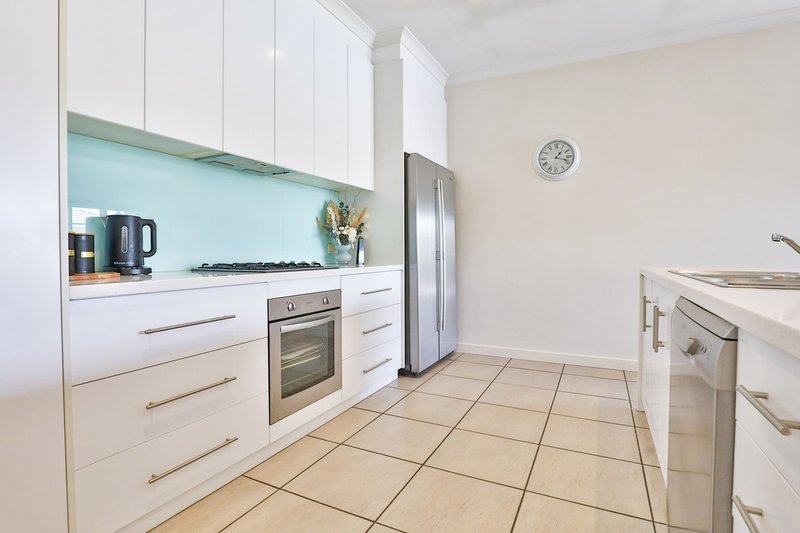 Photo - 11 Villiva Drive, Mildura VIC 3500 - Image 4