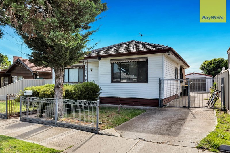 11 Vincent Avenue, St Albans VIC 3021