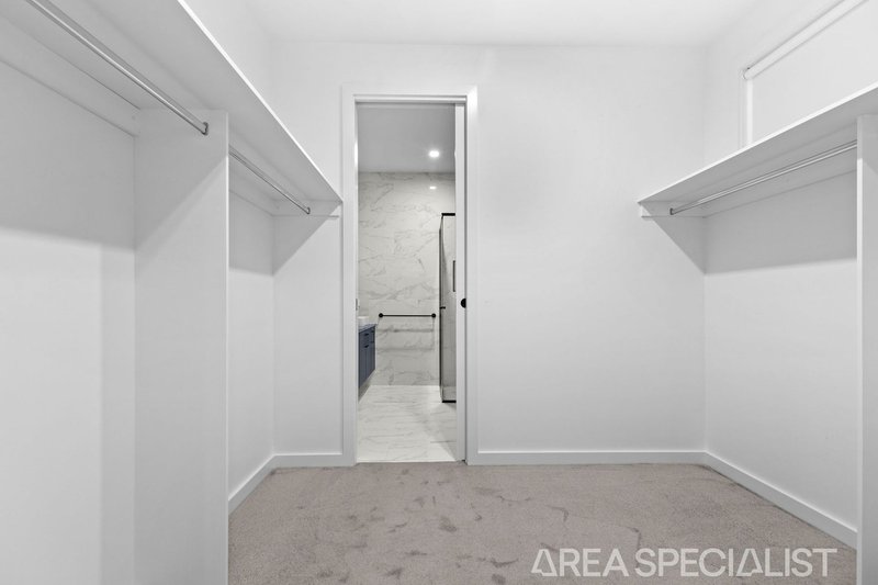 Photo - 1/1 Vinnys Court, Langwarrin VIC 3910 - Image 8