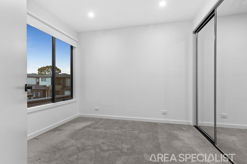 Photo - 1/1 Vinnys Court, Langwarrin VIC 3910 - Image 11