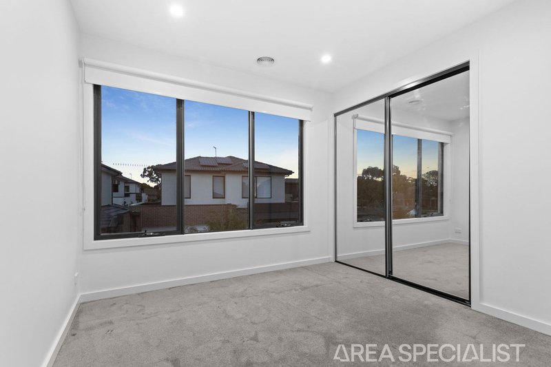 Photo - 1/1 Vinnys Court, Langwarrin VIC 3910 - Image 12