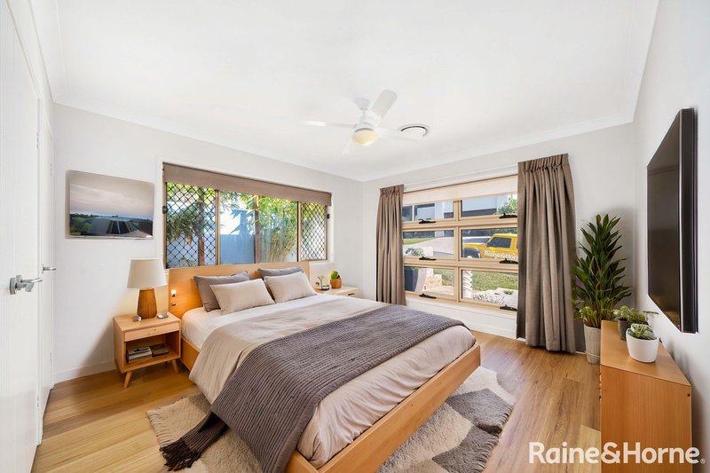 Photo - 11 Vinter Place, The Gap QLD 4061 - Image 15