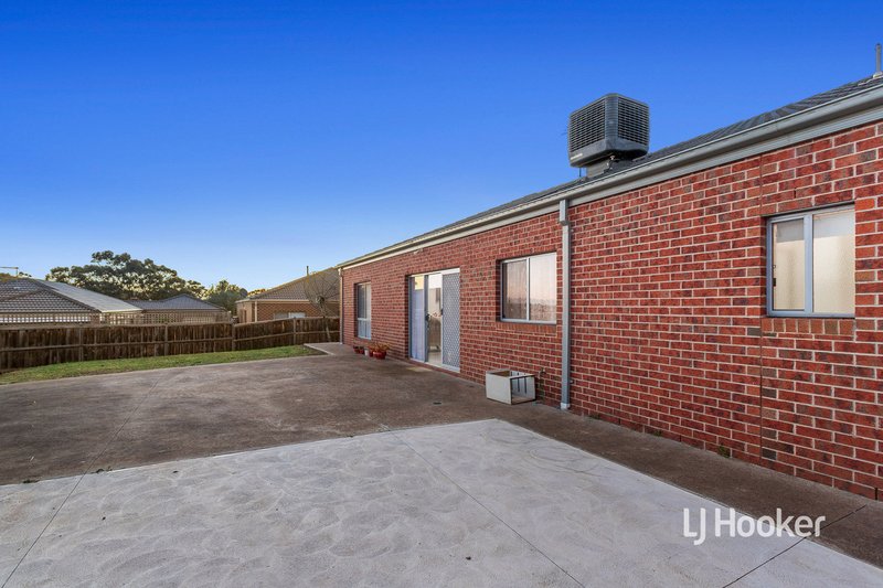 Photo - 11 Viscosa Road, Brookfield VIC 3338 - Image 14