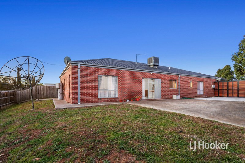 Photo - 11 Viscosa Road, Brookfield VIC 3338 - Image 15