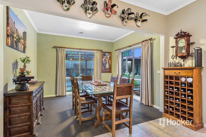 Photo - 11 Wakefield Court, Point Cook VIC 3030 - Image 6