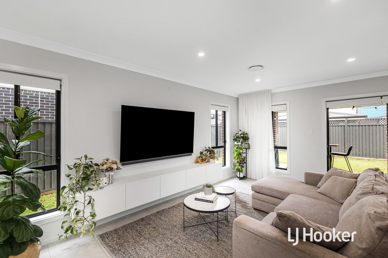 Photo - 11 Wakefield Street, Marsden Park NSW 2765 - Image 3