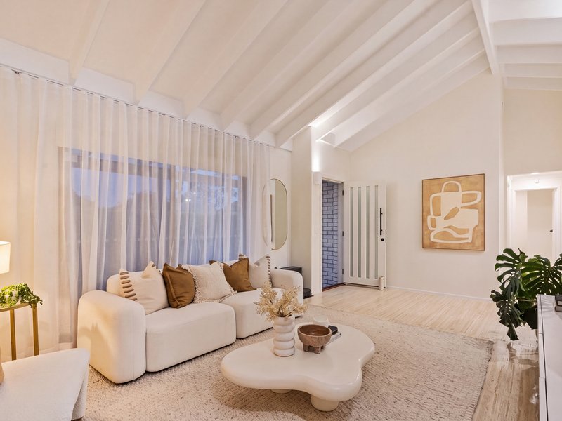 Photo - 11 Walabah Drive, Ashmore QLD 4214 - Image 6
