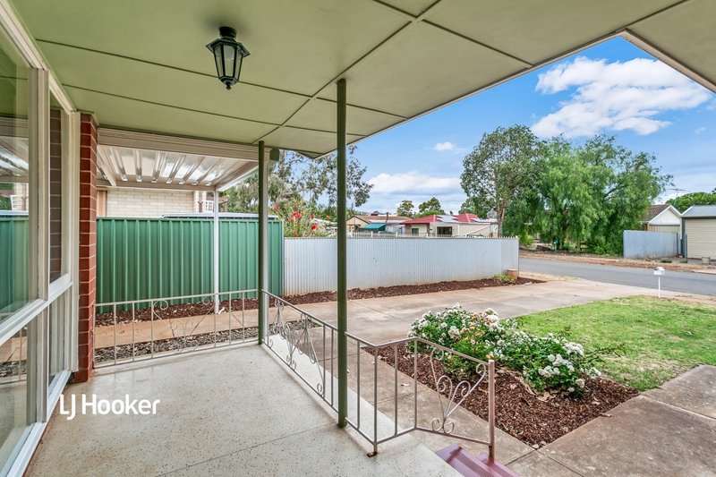 Photo - 11 Walditch Street, Elizabeth Downs SA 5113 - Image 2