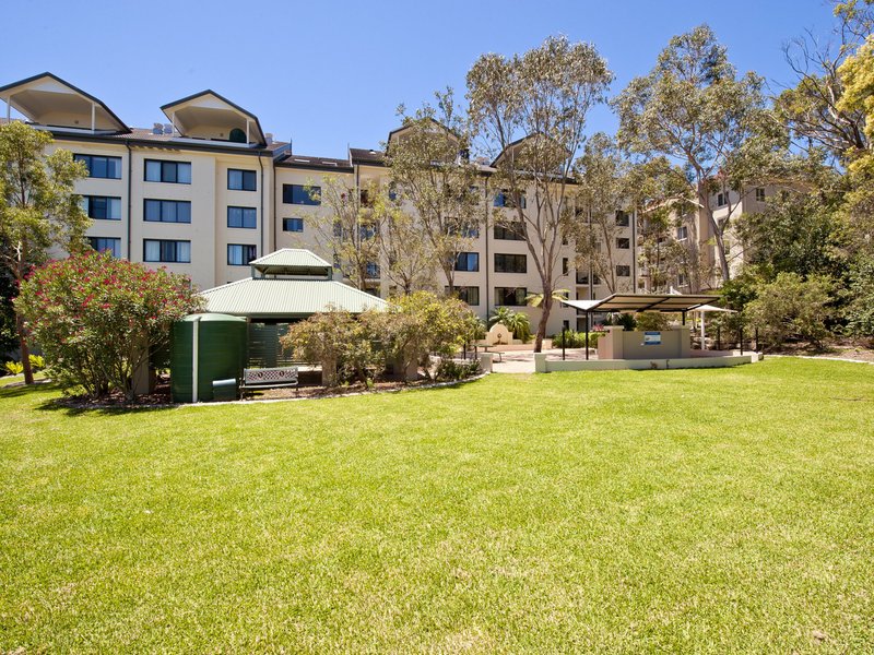 Photo - 11 Walkers Drive, Lane Cove NSW 2066 - Image 10