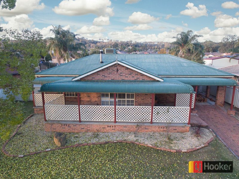 11 Wallamoul Street, Oxley Vale NSW 2340