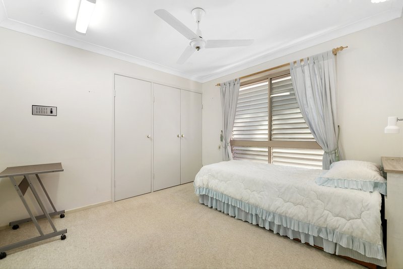 Photo - 11 Wallen Place, Wynnum West QLD 4178 - Image 12