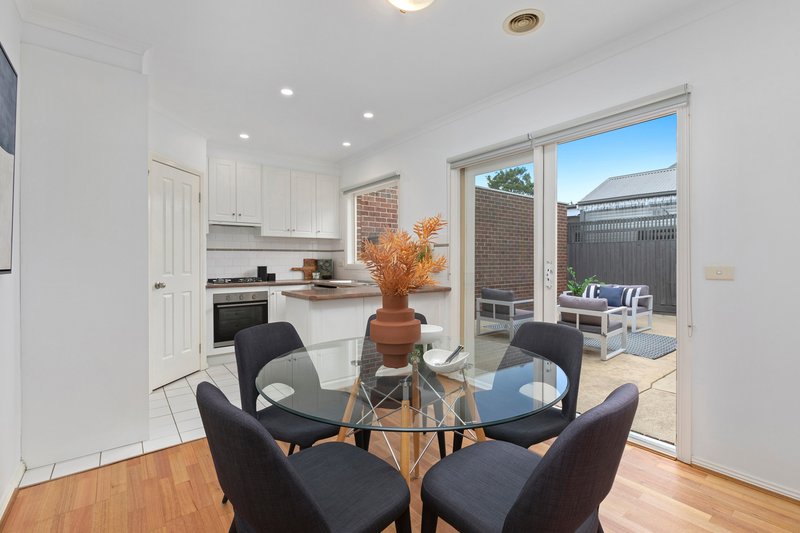 Photo - 1/1 Wallingford Street, Cheltenham VIC 3192 - Image 5