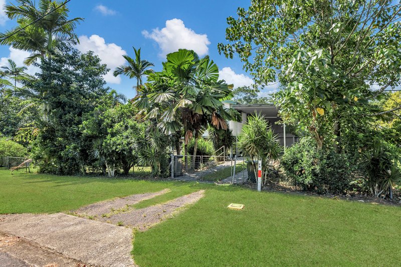 Photo - 11 Walnut Street, Goondi Hill QLD 4860 - Image 16