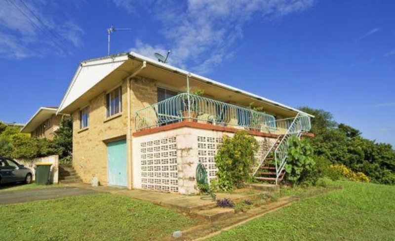 11 Walter Crescent, Banora Point NSW 2486