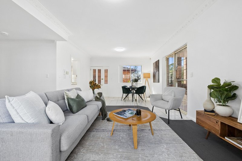 Photo - 1/1 Walton Crescent, Abbotsford NSW 2046 - Image 2