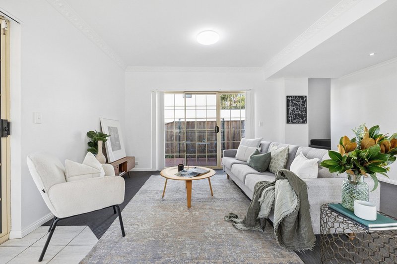 Photo - 1/1 Walton Crescent, Abbotsford NSW 2046 - Image 5
