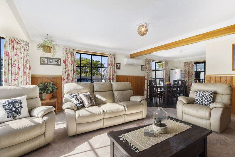 Photo - 11 Wandanea Place, Margate TAS 7054 - Image 3