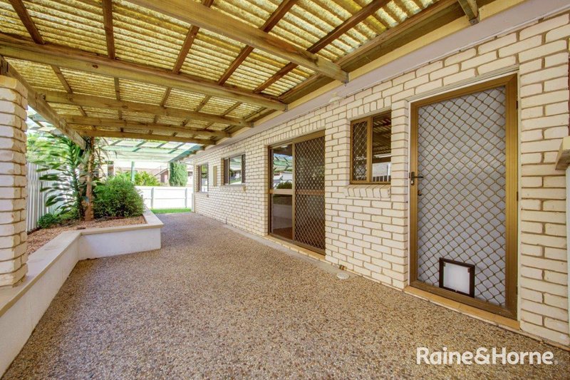 Photo - 11 Waratah Street, Kin Kora QLD 4680 - Image 14