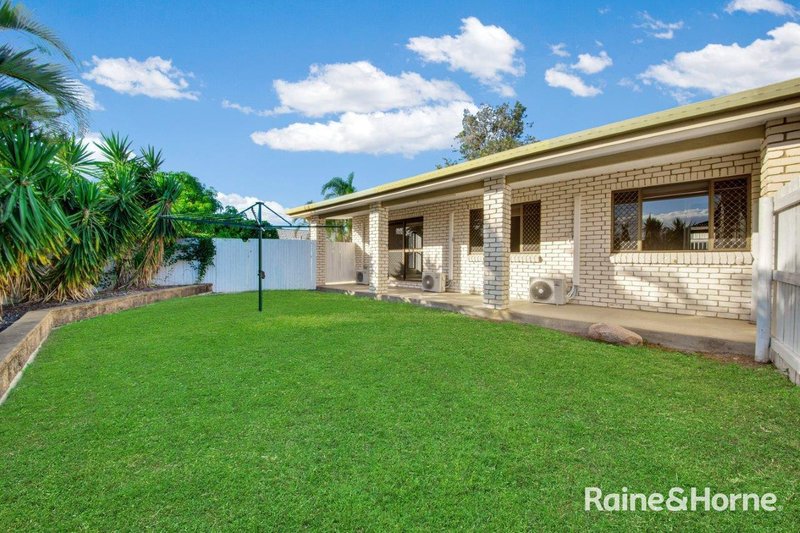 Photo - 11 Waratah Street, Kin Kora QLD 4680 - Image 17