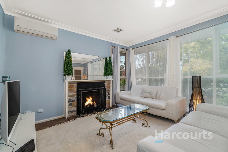 Photo - 11 Warrawee Road, Wantirna South VIC 3152 - Image 4