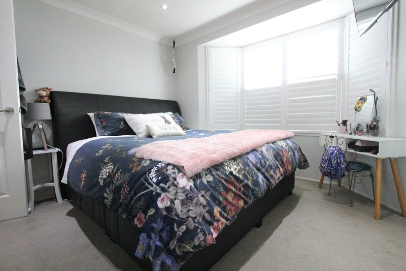Photo - 11 Warrego Court, Wattle Grove NSW 2173 - Image 6