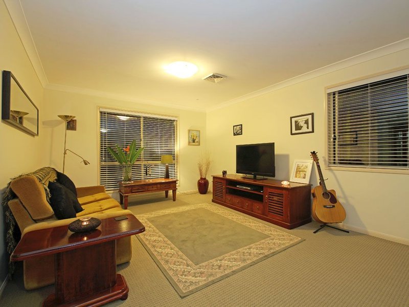 Photo - 11 Warrego Crescent, Murrumba Downs QLD 4503 - Image 5