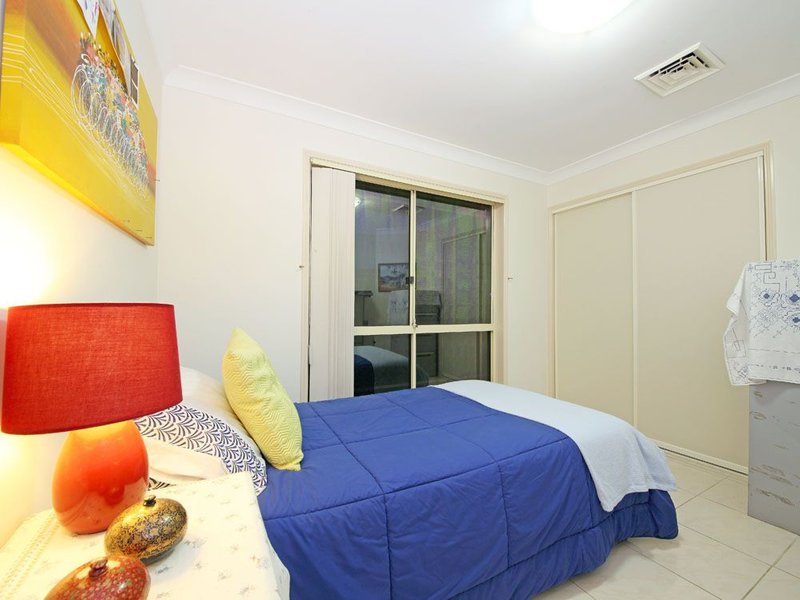 Photo - 11 Warrego Crescent, Murrumba Downs QLD 4503 - Image 11