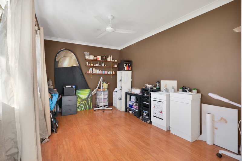 Photo - 11 Warren Street, Seaham NSW 2324 - Image 9