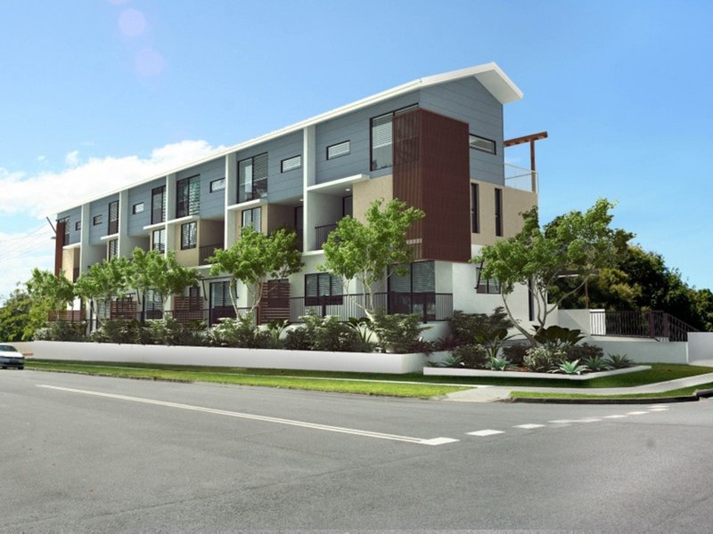Photo - 11 Water Street, Southport QLD 4215 - Image 1