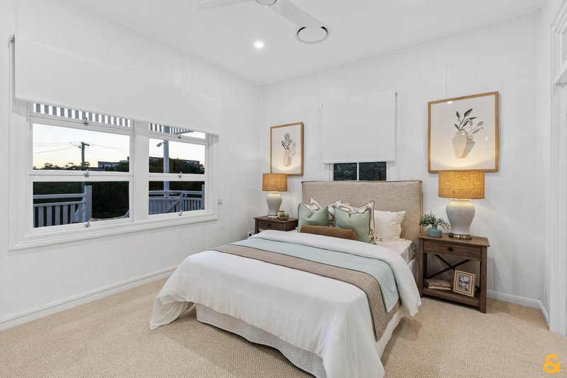 Photo - 11 Waterloo Esplanade, Wynnum QLD 4178 - Image 27