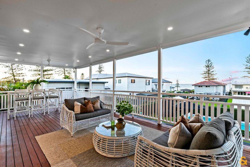 Photo - 11 Waterloo Esplanade, Wynnum QLD 4178 - Image 32